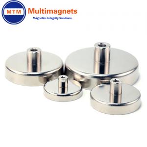 Pot magnet with internal threaded bush
